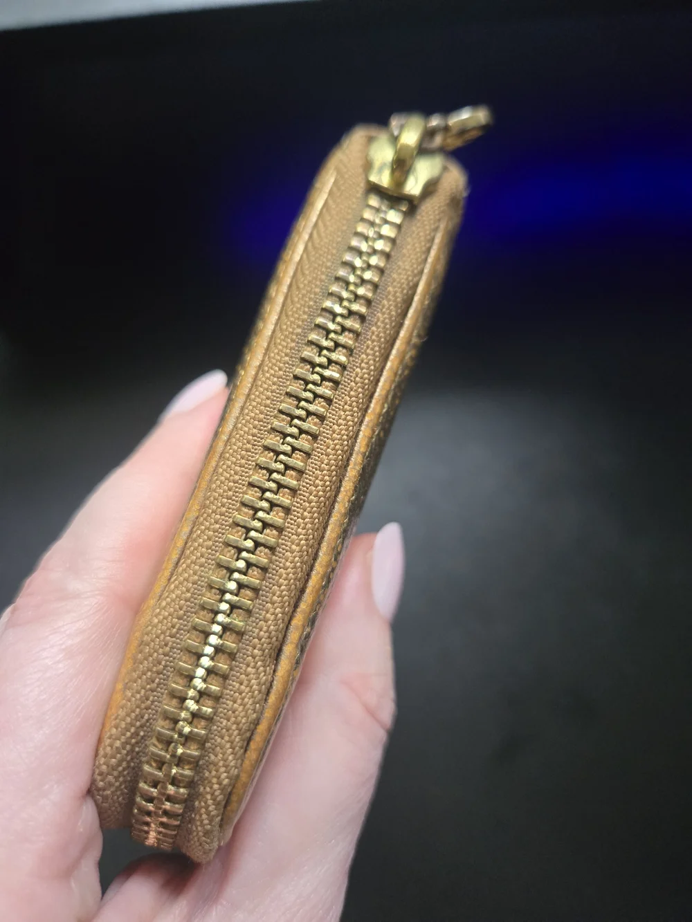 Tory Burch Metallic Gold Zip Around Wallet - Picture 6 of 11
